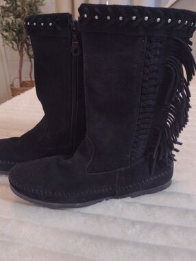 Minnetonka Black Suede Fringe Moccasin Boots Women 7 Zip Bootie Studded Festival